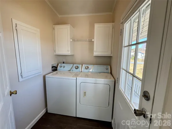 $299,900 | 436 Riverwind Drive, Hendersonville, NC 28739