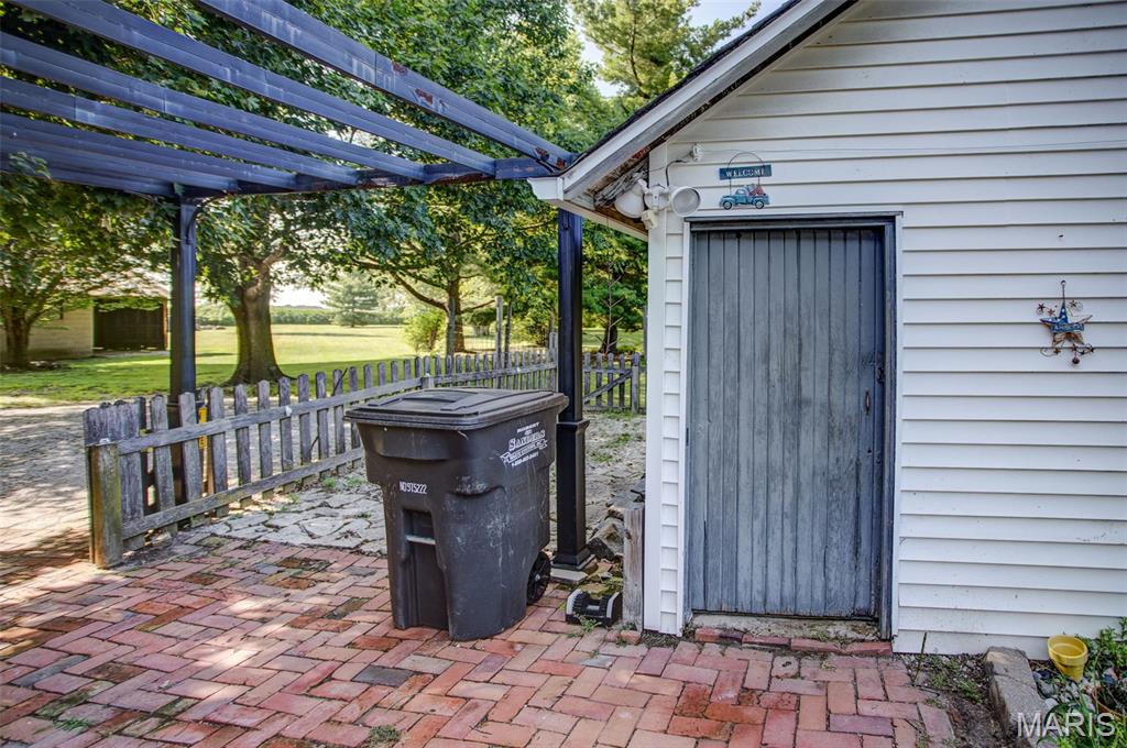 6063 Seiler Road Dorsey, IL 62021 - Photo 27 of 80