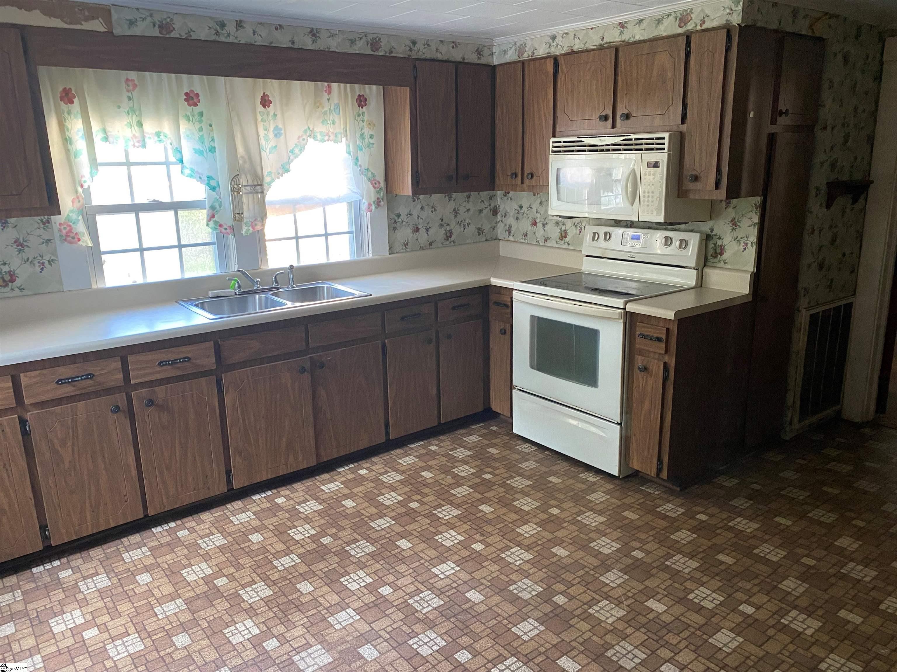 151 Richey Road Pelzer, SC 29669 - Photo 3 of 4