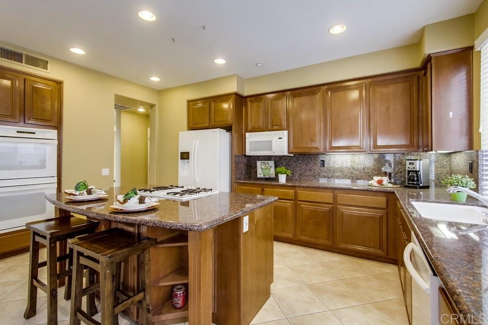 16634 Deer Ridge Road San Diego, CA 92127 - Photo 8 of 25