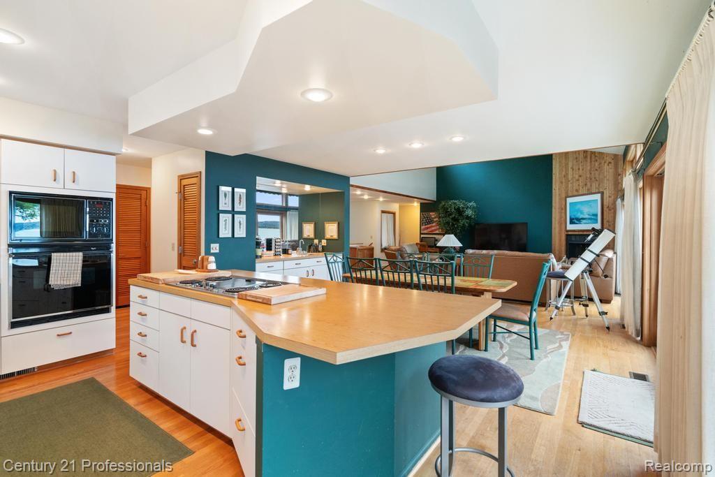 565 Beach Road Harbor Springs, MI 49740 - Photo 13 of 35 Gallery Image 13