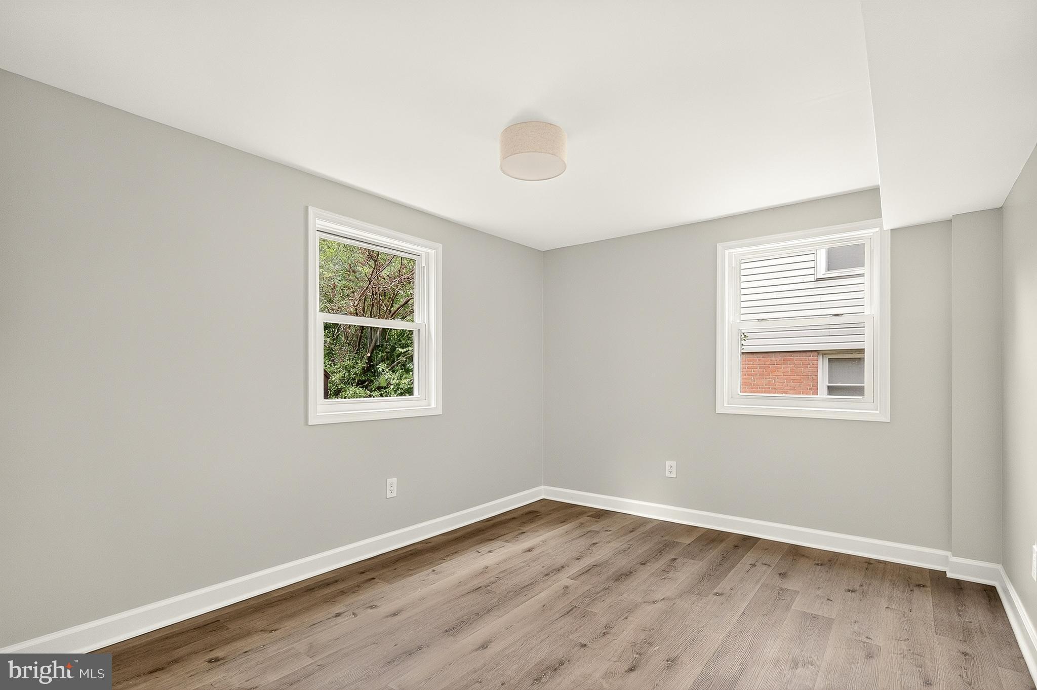 4016 Mapleton Drive Chantilly, VA 20151 - Photo 35 of 47 Gallery Image 35