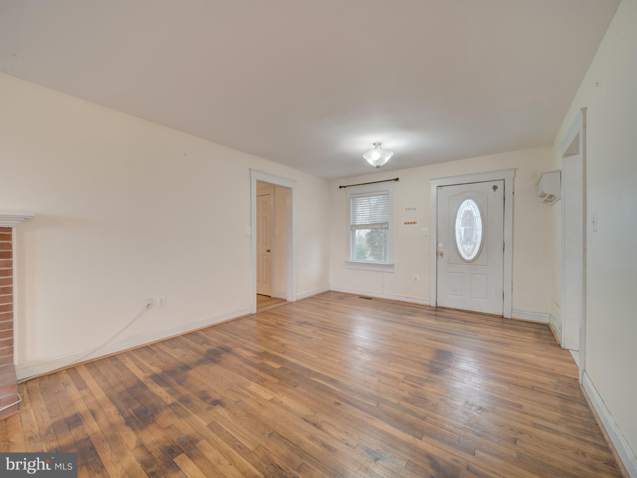 9105 Old Culpeper Road Warrenton, VA 20186 - Photo 4 of 44