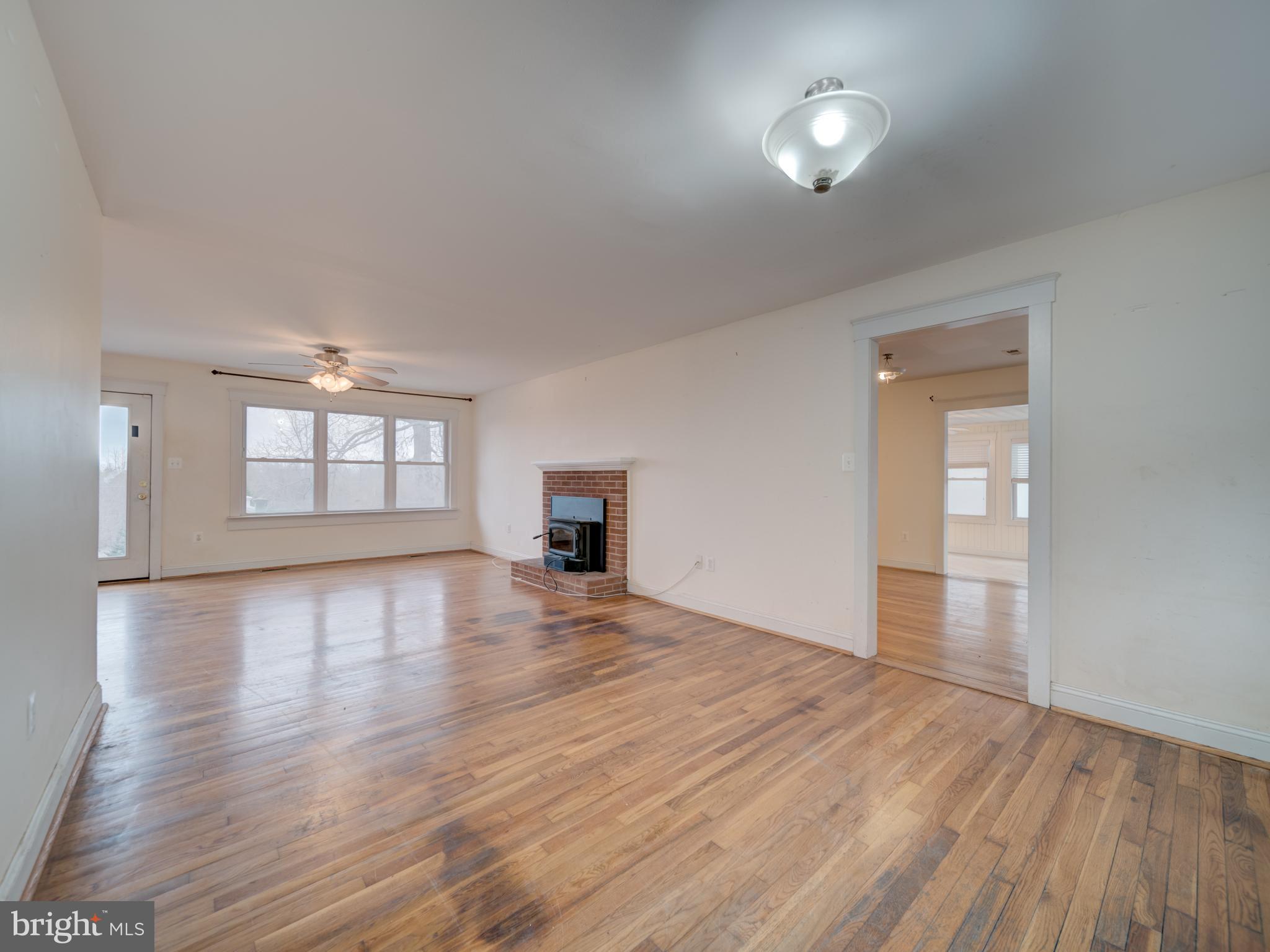 9105 Old Culpeper Road Warrenton, VA 20186 - Photo 7 of 44