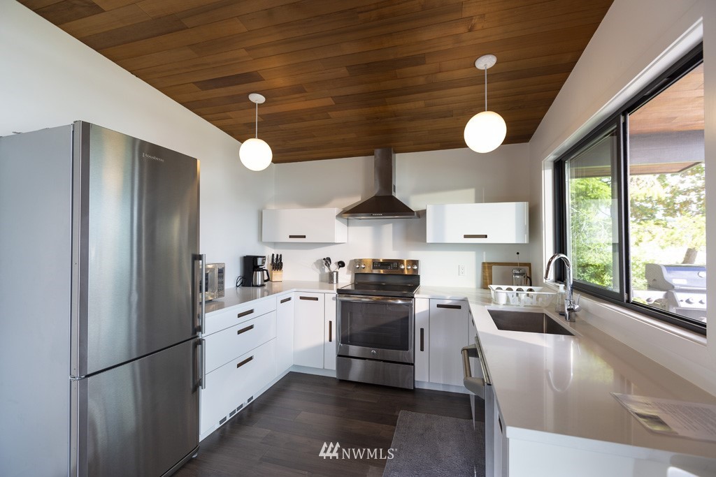 367 White Point Road Friday Harbor, WA 98250 - Photo 6 of 20 Gallery Image 6