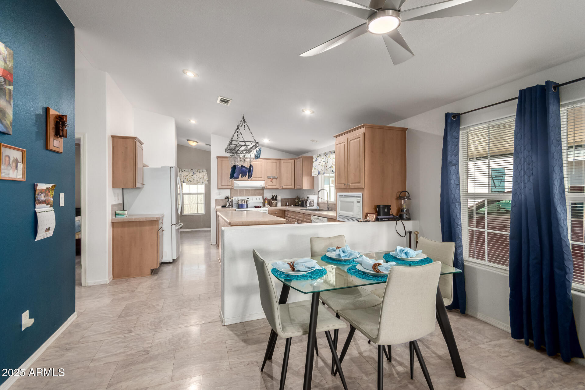 201 South Greenfield Road, Unit 166 Mesa, AZ 85206 - Photo 3 of 30 10 Greenfield