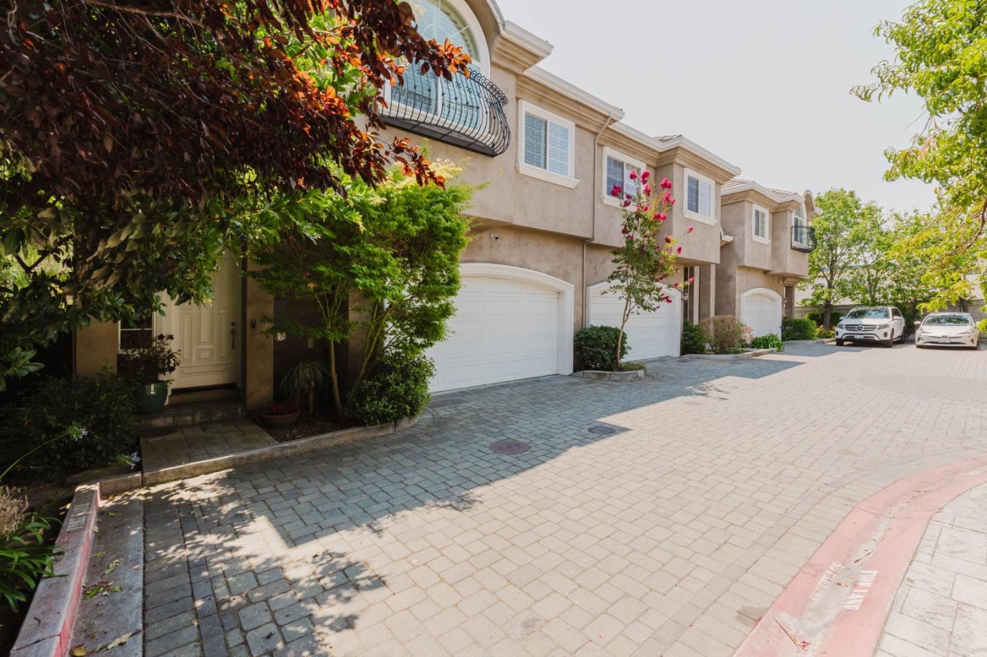 2748 Montavo Place Campbell, CA 95008 - Photo 24 of 31 a view of a street with houses