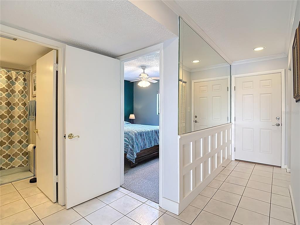 809 Bahia Del Sol Drive, Unit 72 Ruskin, FL 33570 - Photo 4 of 84