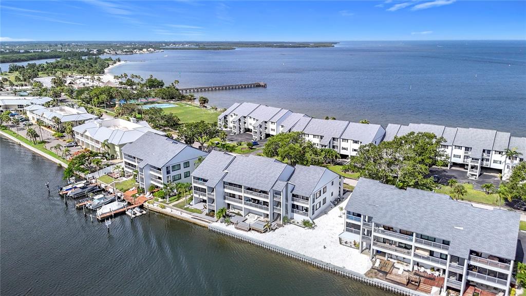 809 Bahia Del Sol Drive, Unit 72 Ruskin, FL 33570 - Photo 53 of 84