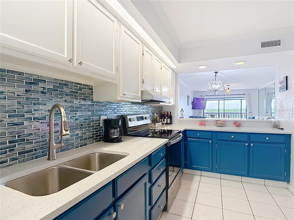 809 Bahia Del Sol Drive, Unit 72 Ruskin, FL 33570 - Photo 9 of 84