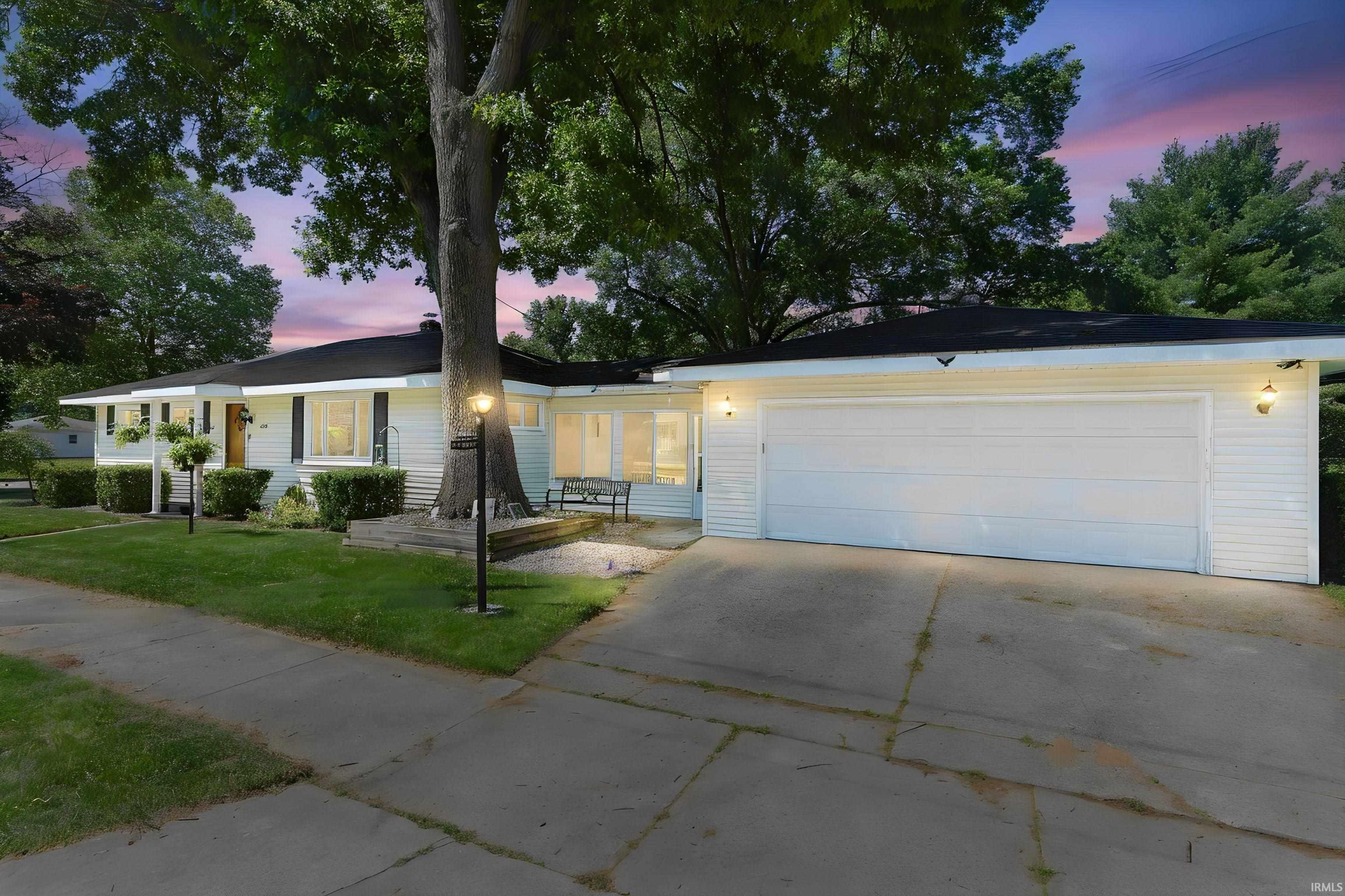 1005 Violet Road Elkhart, IN 46514 - Photo 1 of 45