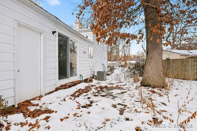 $287,500 | 4791 Westgate Avenue Northwest, Comstock Park, MI 49321