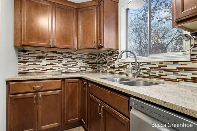 $287,500 | 4791 Westgate Avenue Northwest, Comstock Park, MI 49321