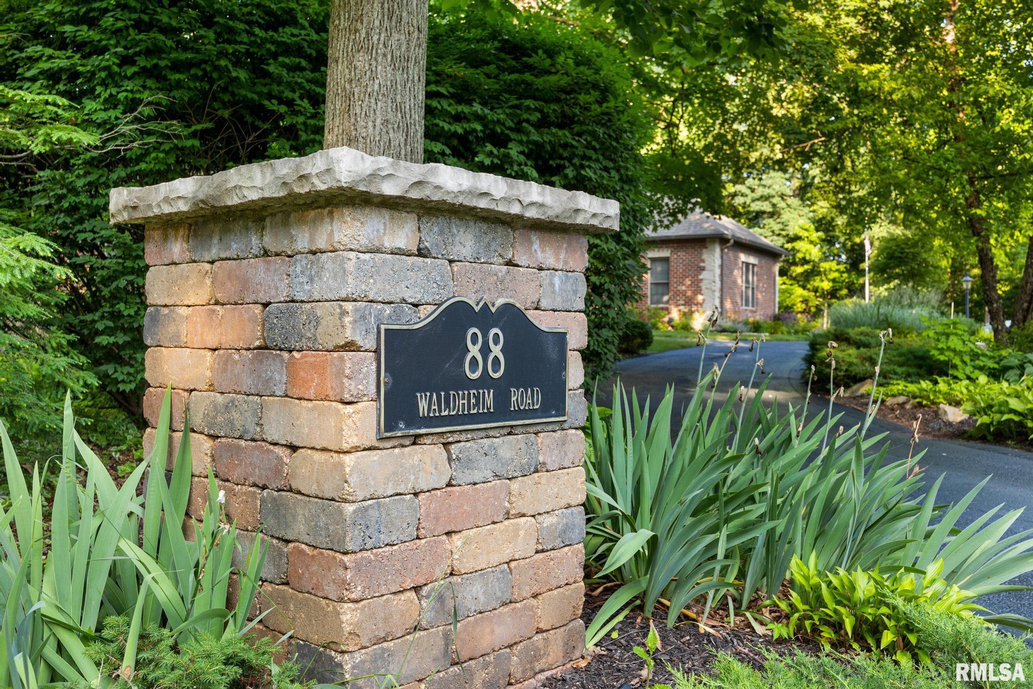 88 Waldheim Road Morton, IL 61550 - Photo 2 of 90