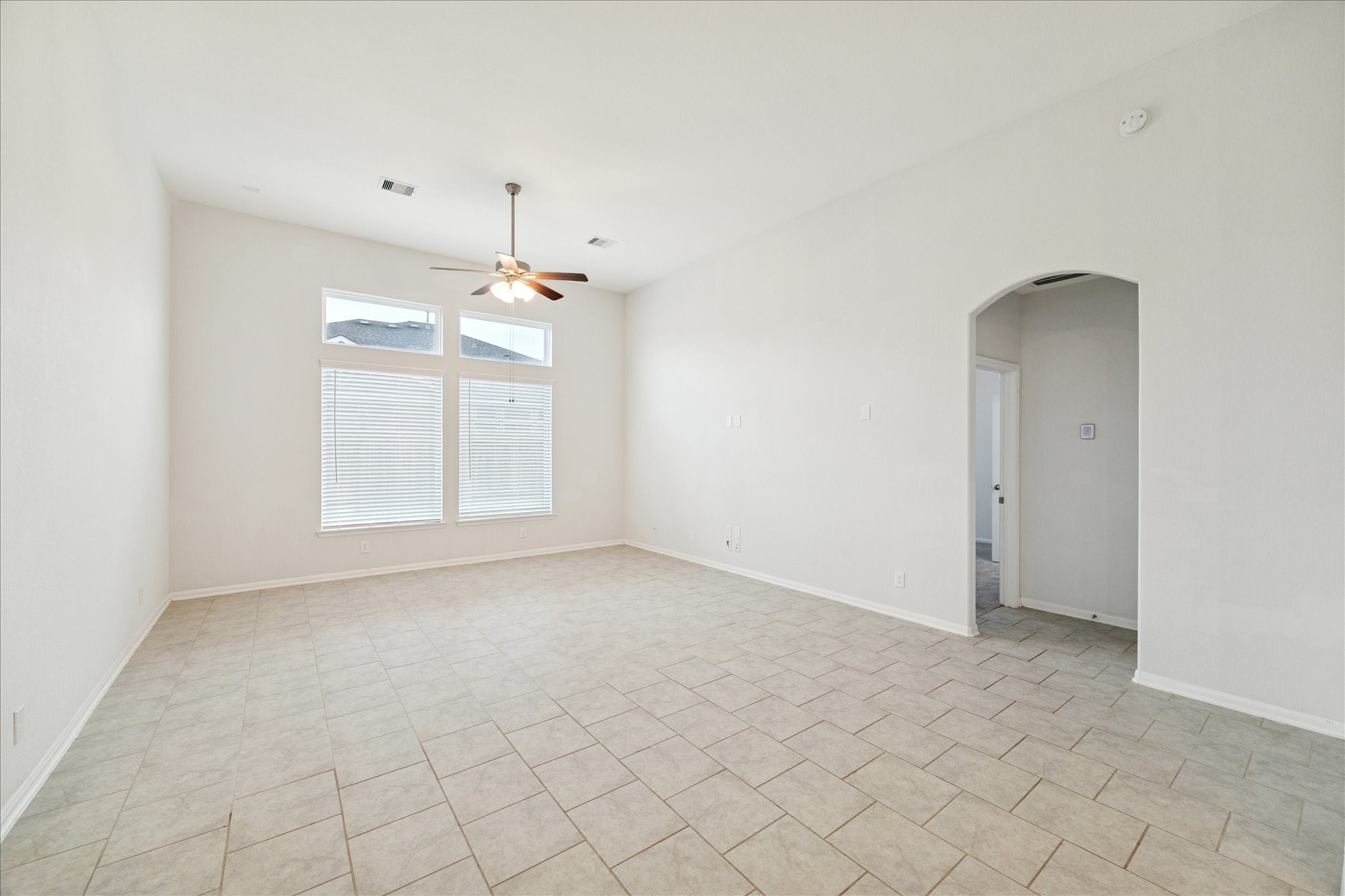 8818 Ruddy Duck Court Baytown, TX 77521 - Photo 15 of 38 Beautiful natural light pours in through the windows, brightening the entire space.