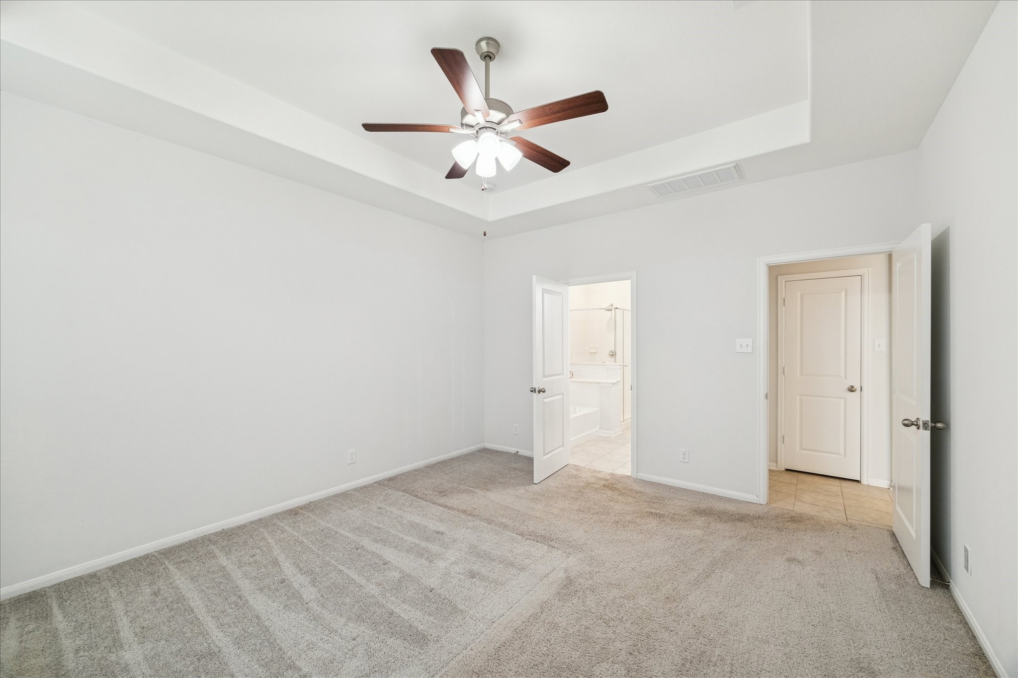 8818 Ruddy Duck Court Baytown, TX 77521 - Photo 20 of 38 Another look from your master bedroom to the master bathroom.