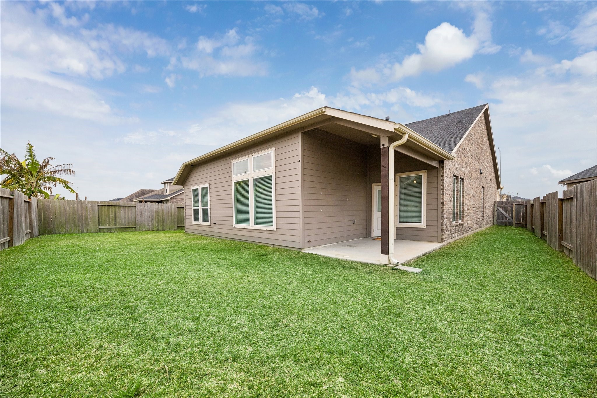 8818 Ruddy Duck Court Baytown, TX 77521 - Photo 32 of 38 Look at all this space!