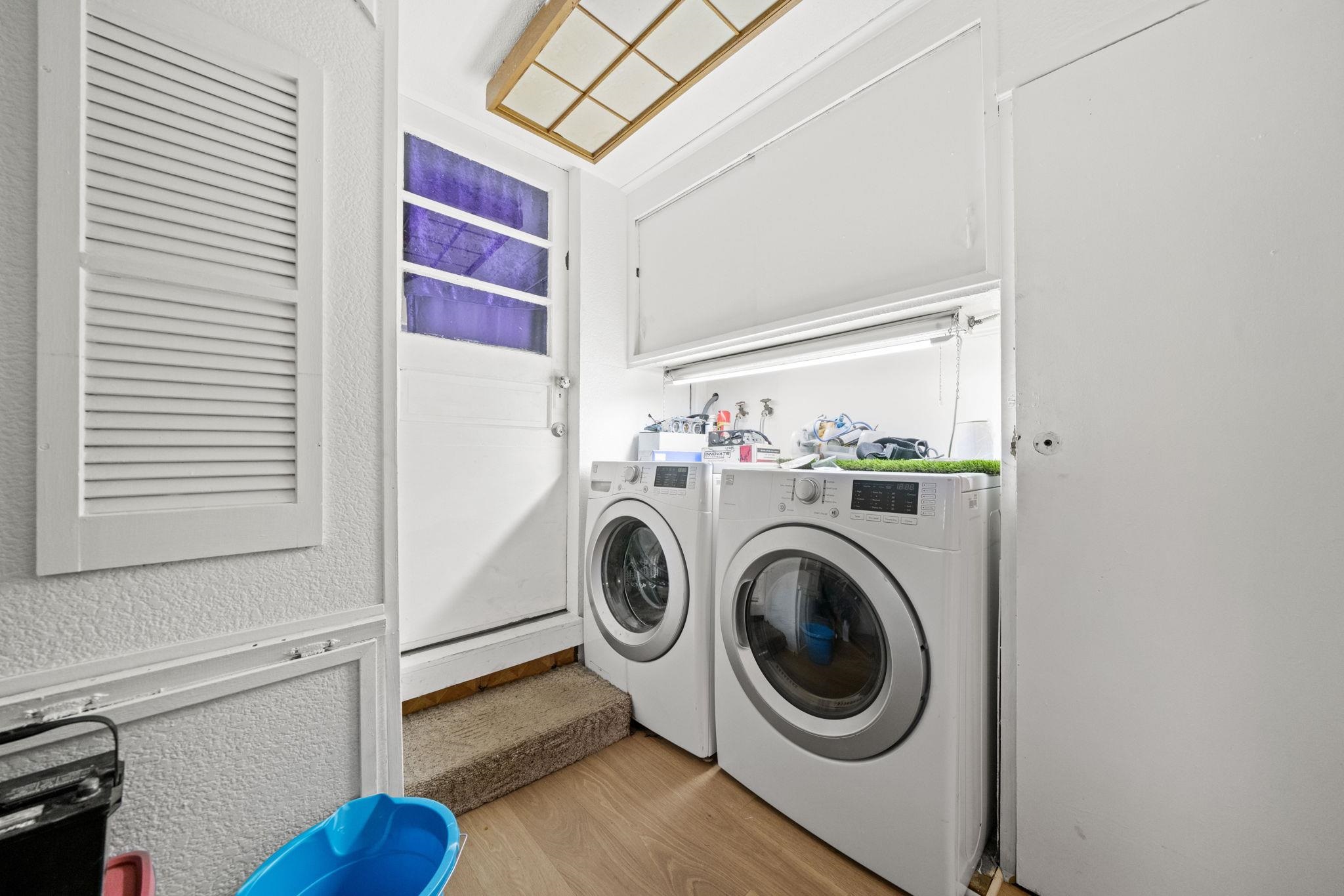 1884 Will James Road Rockford, IL 61109 - Photo 13 of 26 a utility room with dryer and washer