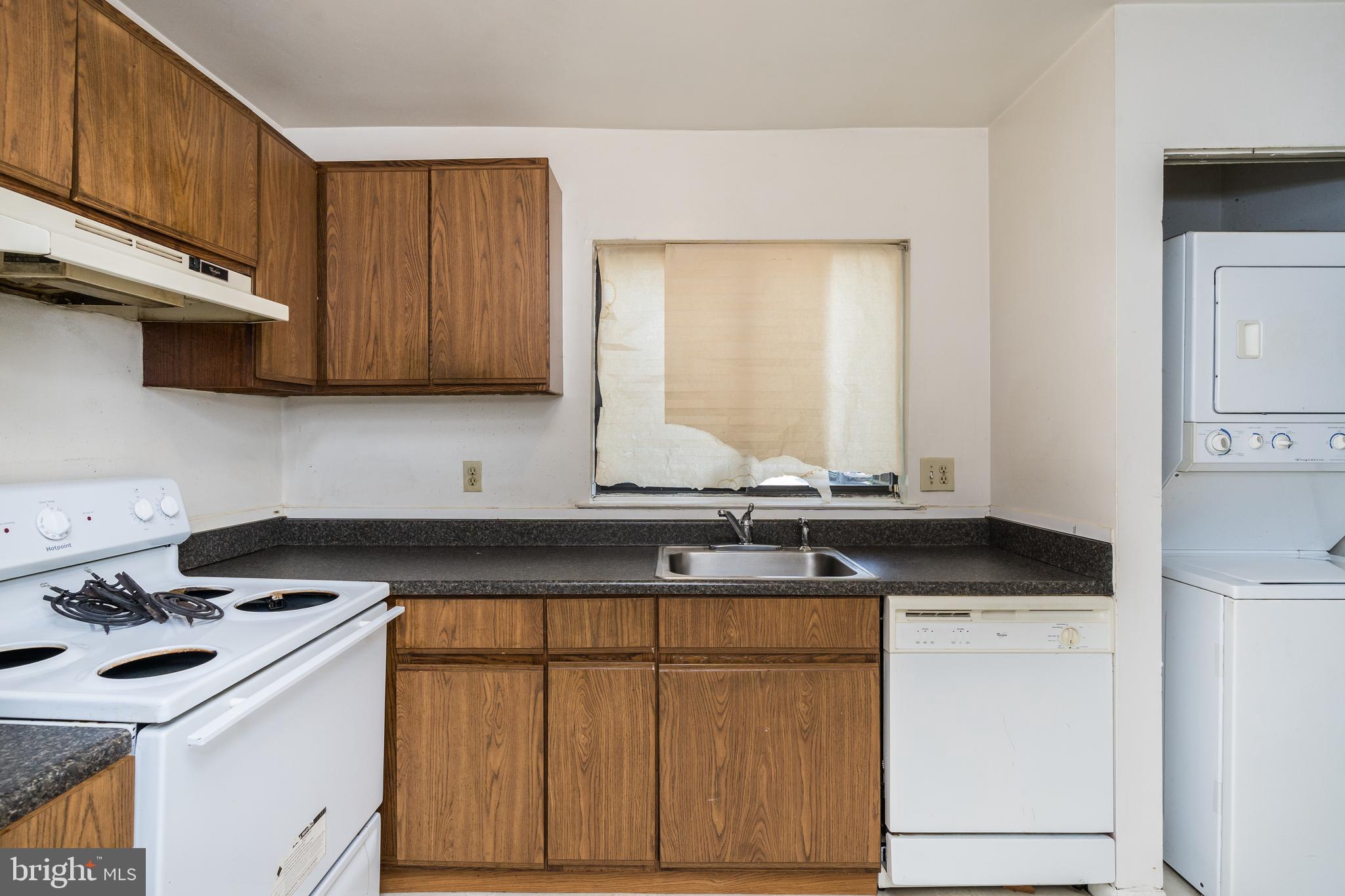 15702 Dorset Road, Unit 101 Laurel, MD 20707 - Photo 16 of 34 Gallery Image 16
