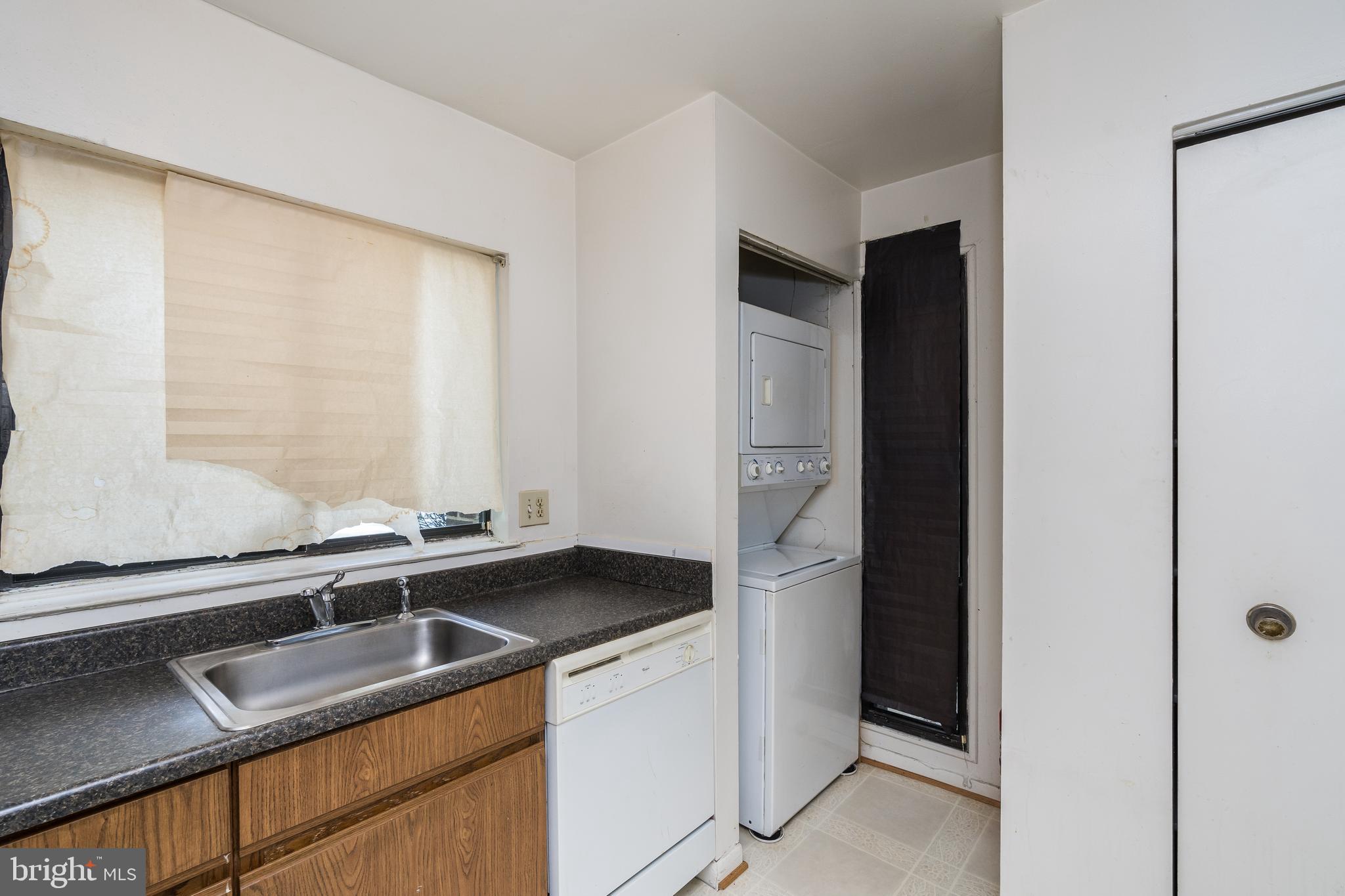 15702 Dorset Road, Unit 101 Laurel, MD 20707 - Photo 18 of 34 Gallery Image 18