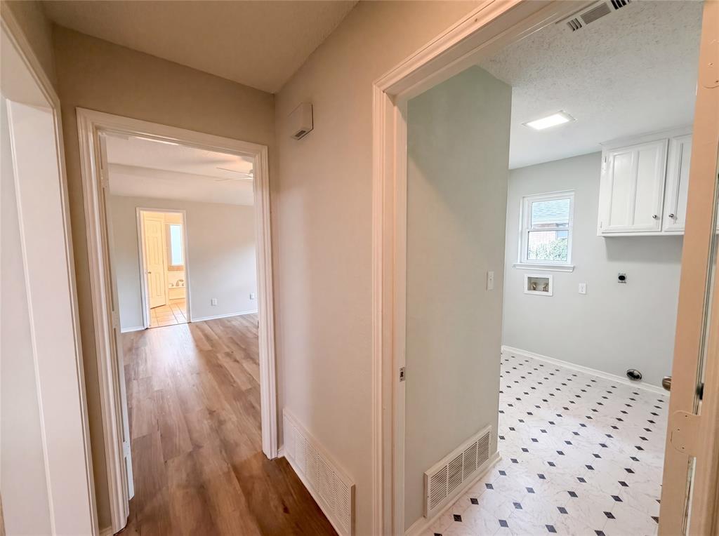 2300 Ridgewood Bedford, TX 76021 - Photo 15 of 26
