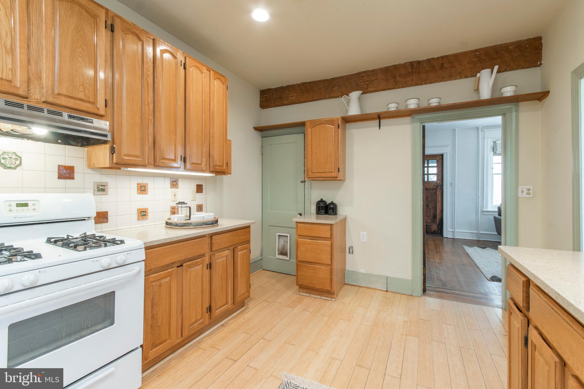 7130 Cresheim Road Philadelphia, PA 19119 - Photo 9 of 22 Kitchen