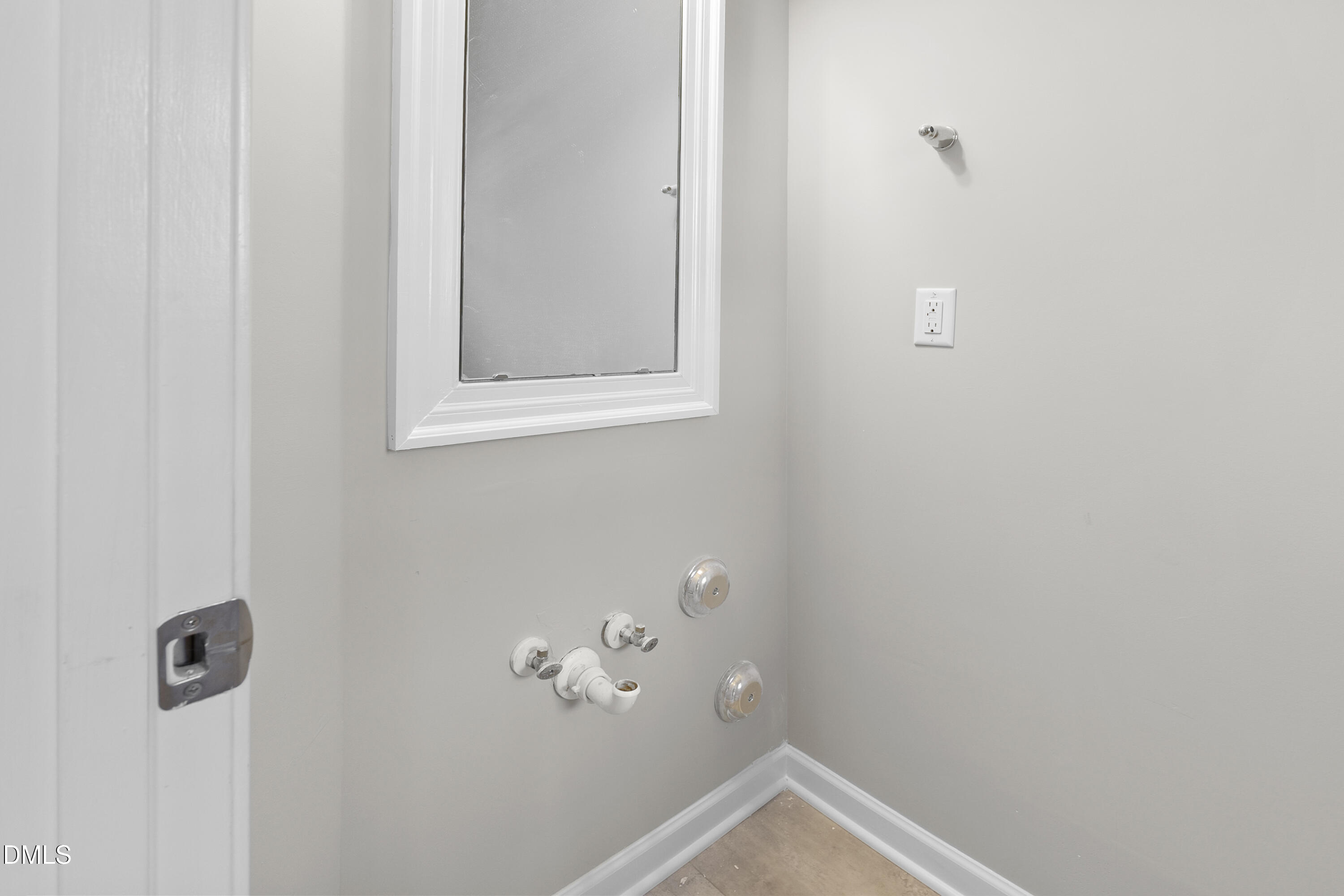 505 Hunters Ridge Drive Fuquay-Varina, NC 27526 - Photo 40 of 65 505_hunters_ridge_bathC_1