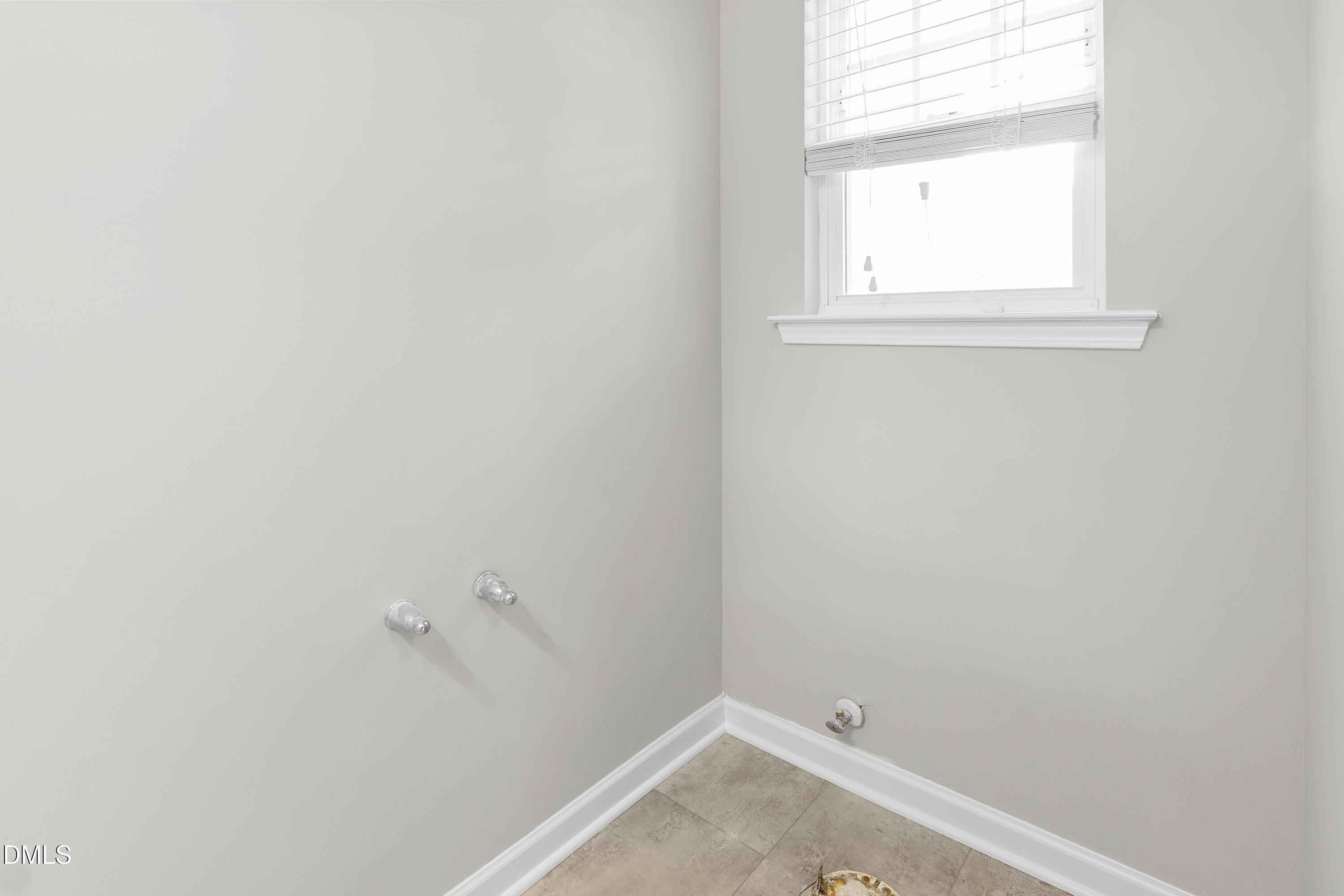 505 Hunters Ridge Drive Fuquay-Varina, NC 27526 - Photo 41 of 65 505_hunters_ridge_bathC_2