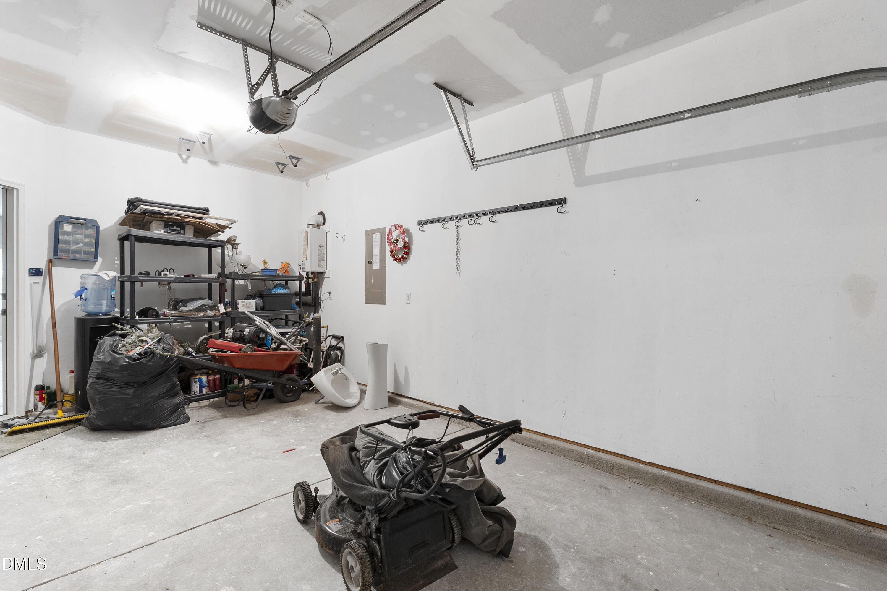 505 Hunters Ridge Drive Fuquay-Varina, NC 27526 - Photo 55 of 65 505_hunters_ridge_garage_2