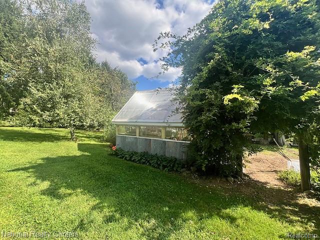 1785 Middle Road Highland, MI 48357 - Photo 38 of 50