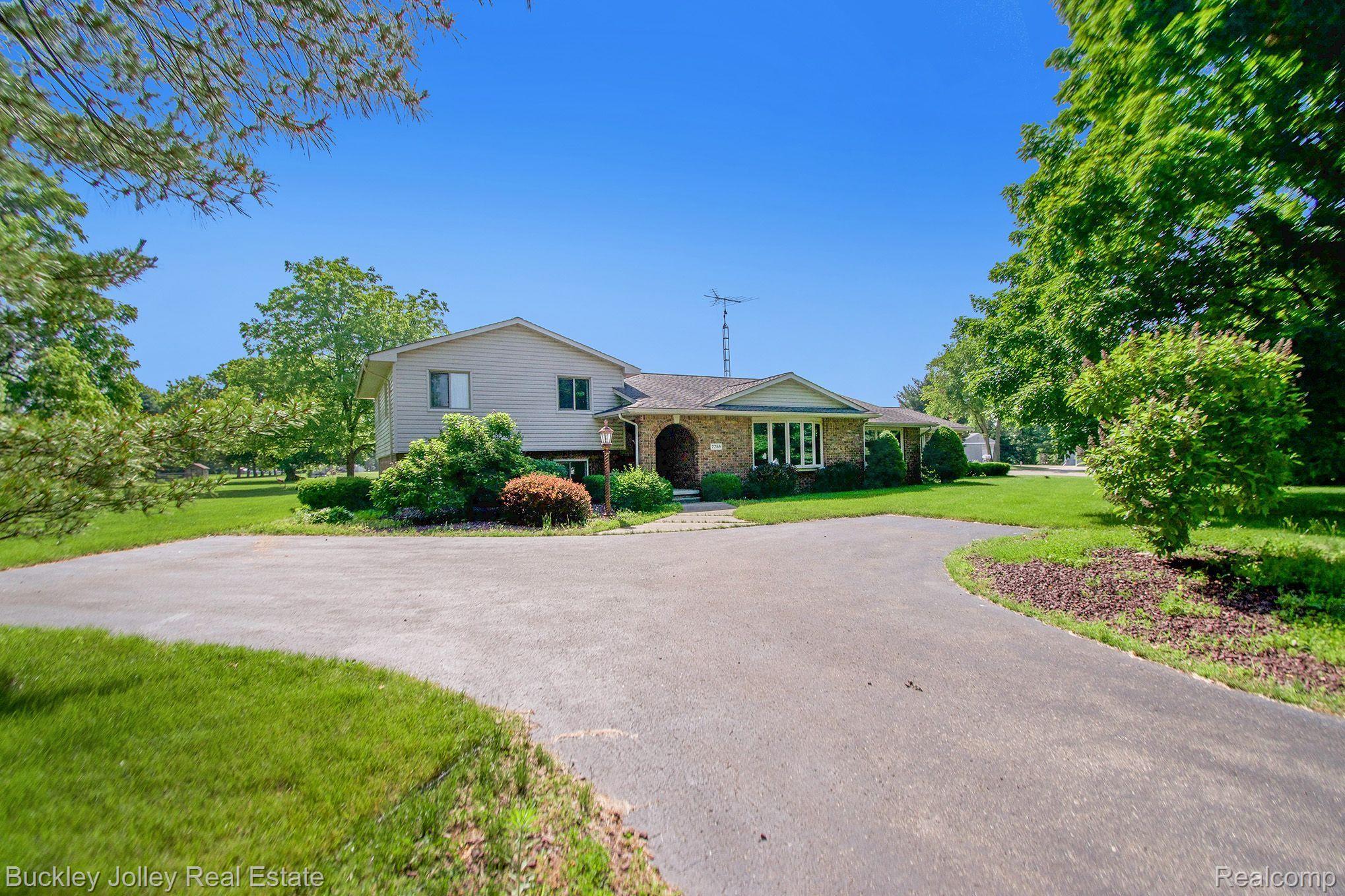7755 Pettysville Road Pinckney, MI 48169 - Photo 20 of 21 7755 Pettysville Road