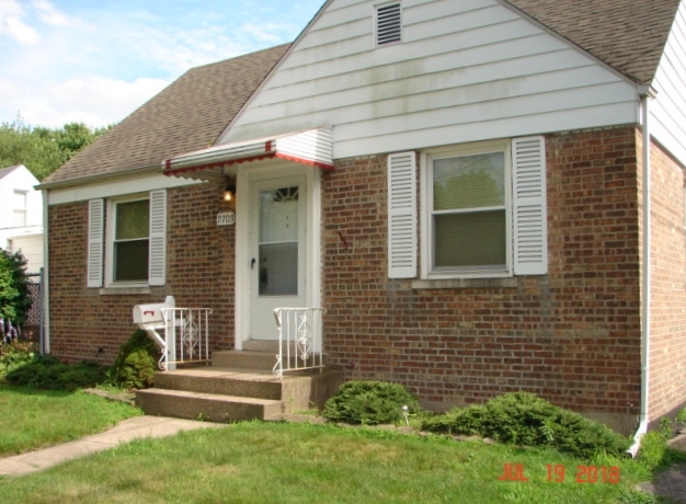2703 180th Street Lansing, IL 60438 - Photo 1 of 1