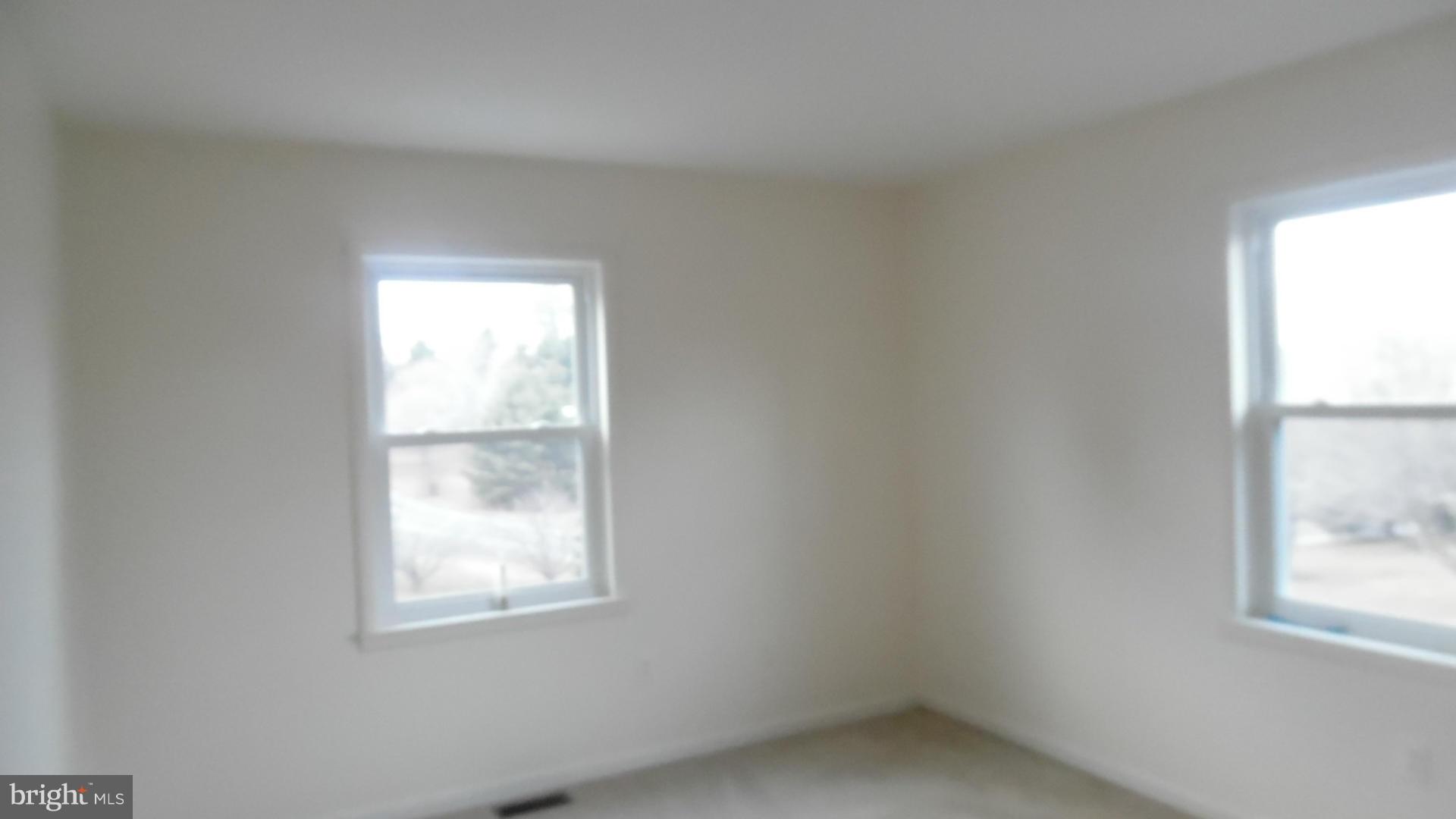 17913 Marshall Mill Road Hampstead, MD 21074 - Photo 15 of 16 an empty room with a window