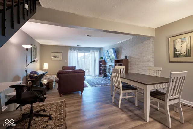 $1,400 | 7458 Countrybrook Drive, Indianapolis, IN 46260