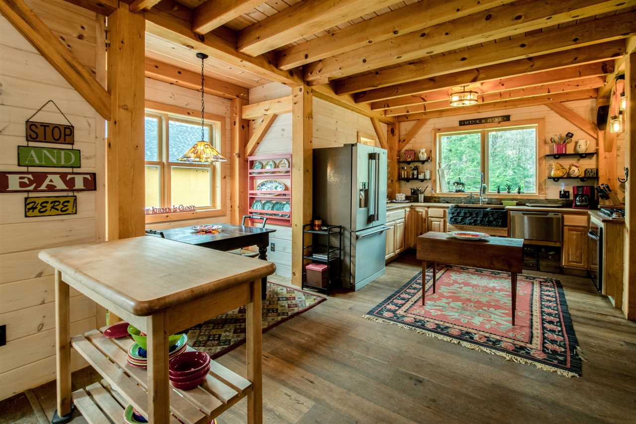 2528 Hollow Road North Ferrisburgh, VT 05473 - Photo 3 of 29 Gallery Image 3