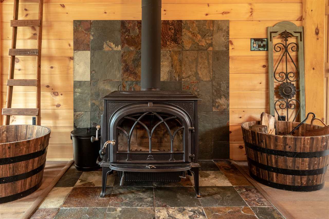 2528 Hollow Road North Ferrisburgh, VT 05473 - Photo 6 of 29 Gallery Image 6