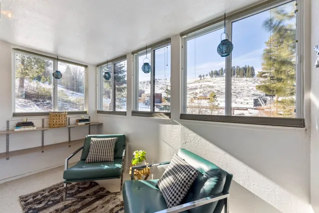 $379,000 | 11727 Snowpeak Way, Unit 574, Truckee, CA 96161