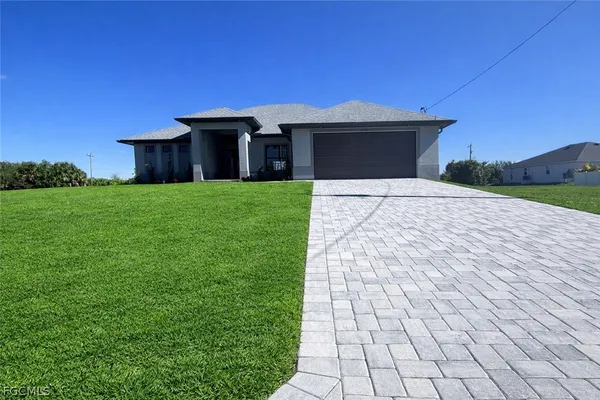 $2,795 | 3545 Northwest 41st Avenue, Cape Coral, FL 33993