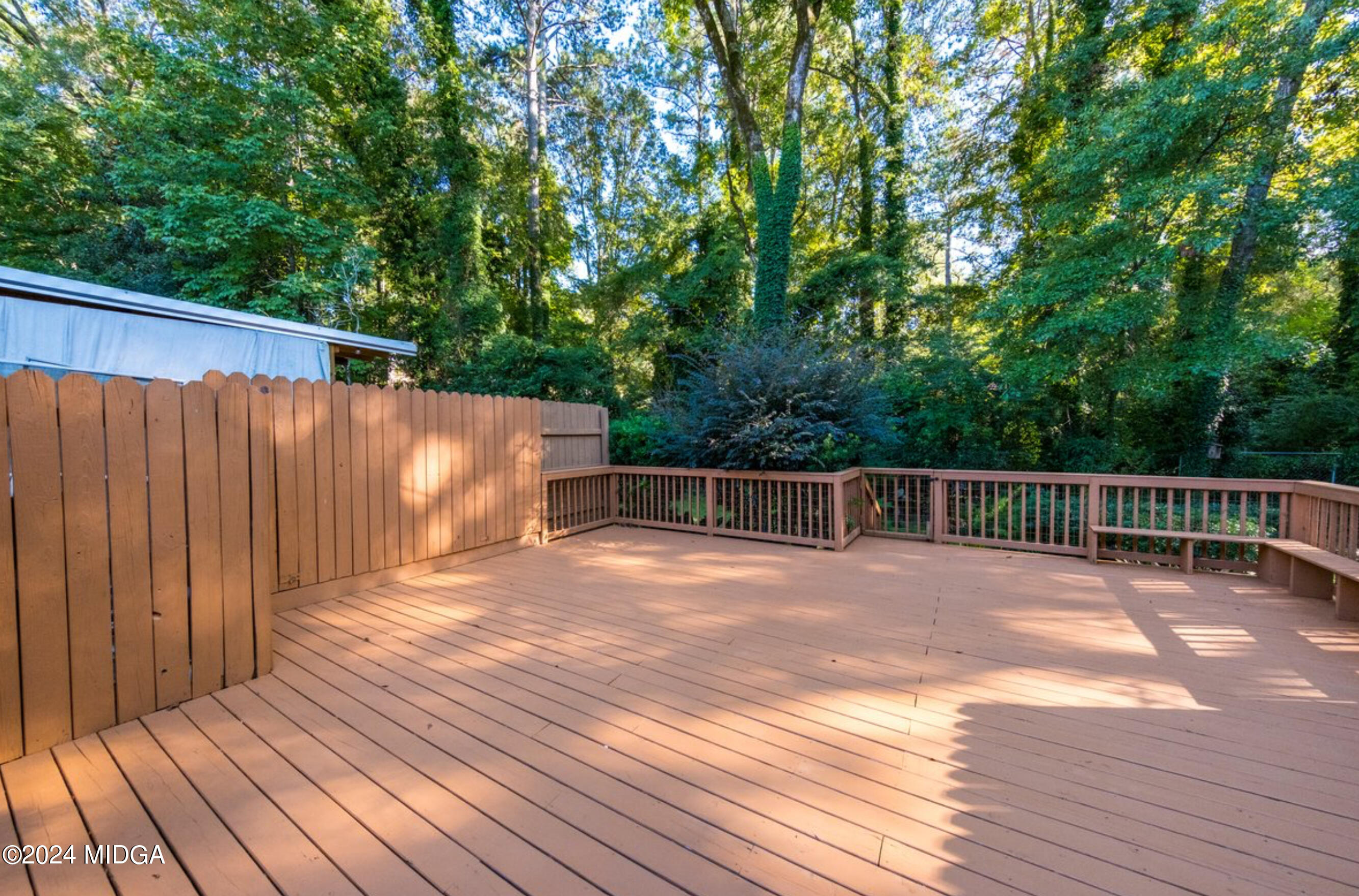 154 Lokchapee Landing Macon, GA 31210 - Photo 27 of 29 a view of a wooden deck