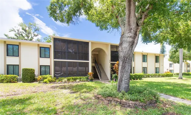 $2,000 | 3114 Lake Pine Way, Unit H2, Tarpon Springs, FL 34688