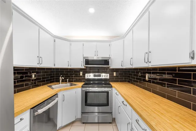 $2,000 | 3114 Lake Pine Way, Unit H2, Tarpon Springs, FL 34688