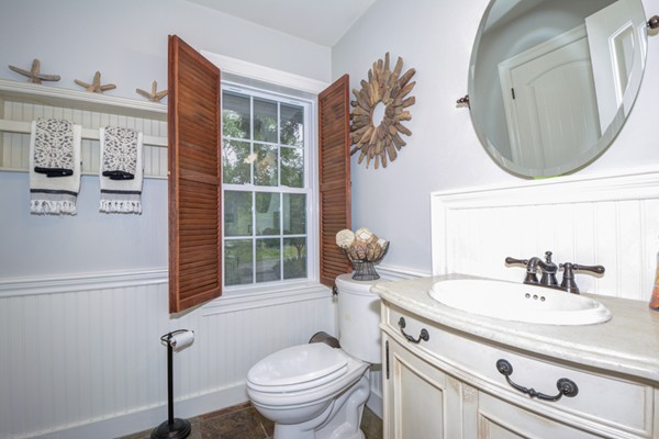 27 Townsend Road Shirley, MA 01464 - Photo 8 of 30