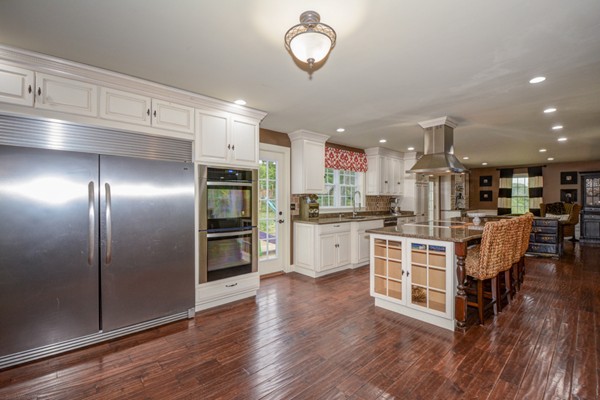 27 Townsend Road Shirley, MA 01464 - Photo 9 of 30
