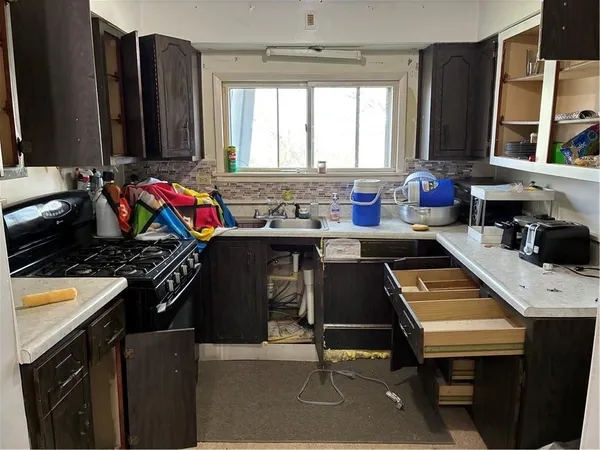 $49,900 | 29 Buffalo Road North, Washington, PA 15301