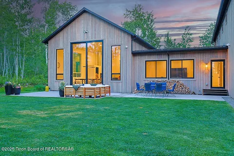$2,295,000 | 2284 Apsaroke Trail, Tetonia, ID 83452