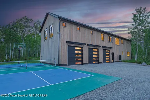 $2,295,000 | 2284 Apsaroke Trail, Tetonia, ID 83452