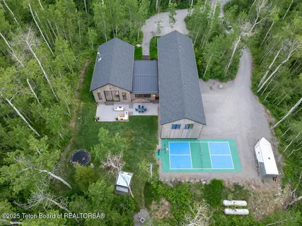 $2,295,000 | 2284 Apsaroke Trail, Tetonia, ID 83452