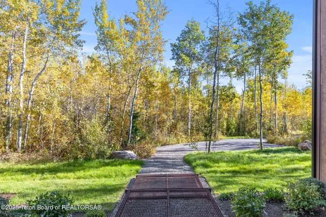 $2,295,000 | 2284 Apsaroke Trail, Tetonia, ID 83452