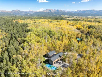 $2,295,000 | 2284 Apsaroke Trail, Tetonia, ID 83452