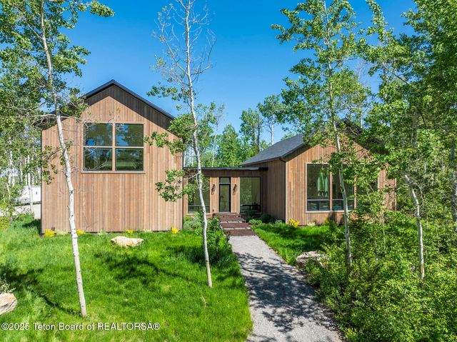 $2,295,000 | 2284 Apsaroke Trail, Tetonia, ID 83452